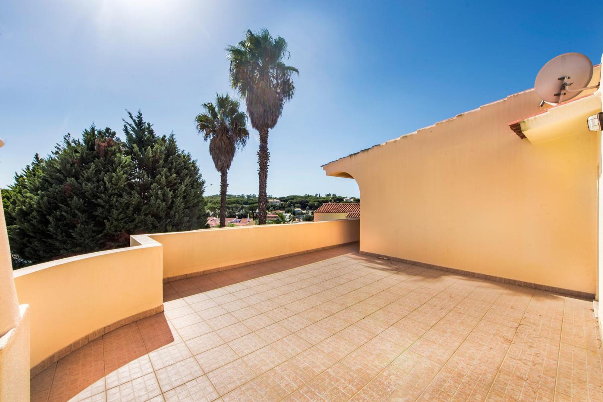 Located In An Exclusive Residential Area Of Vilamoura Villa Quarteira Exterior photo